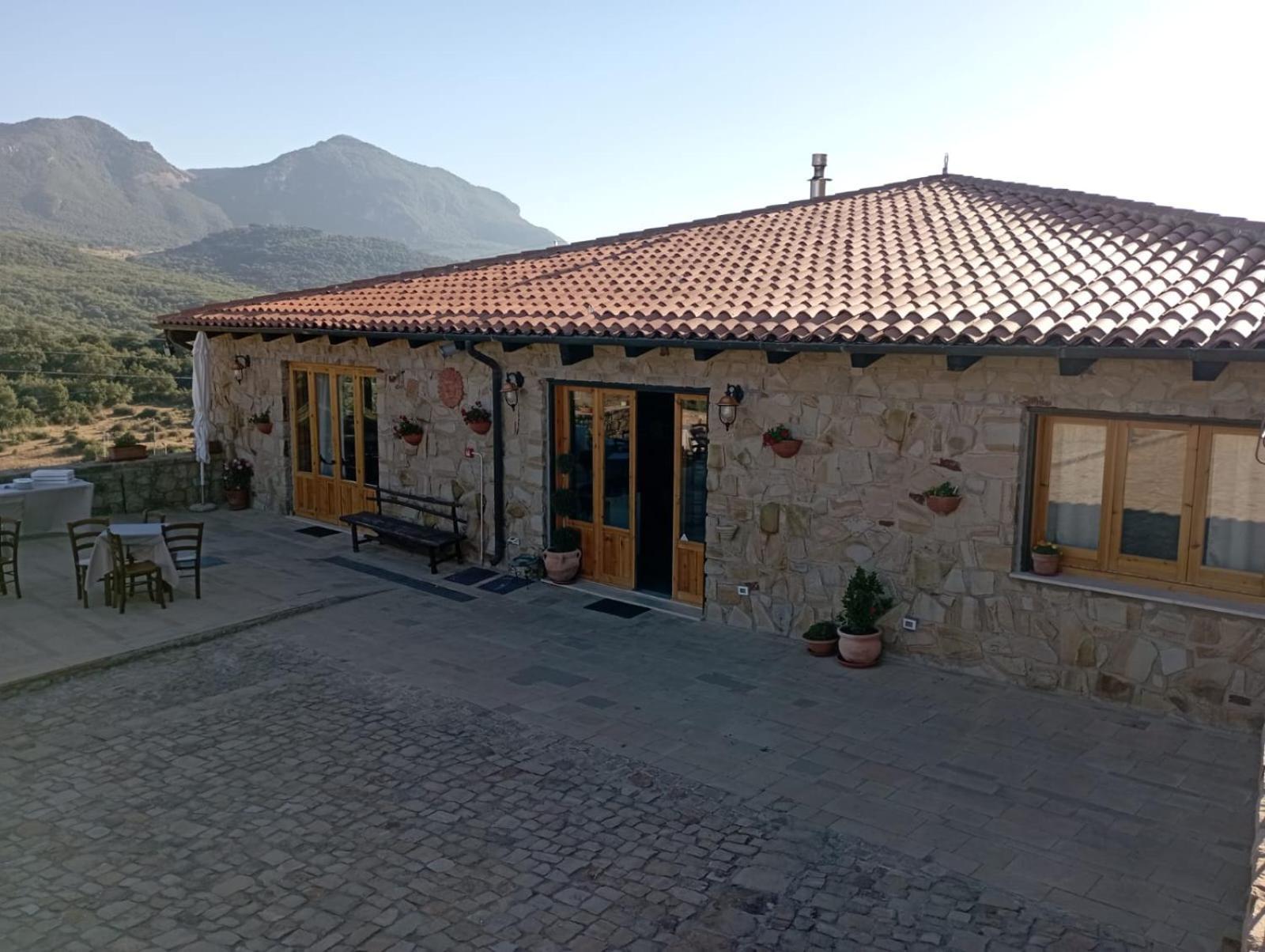 Foresteria Mongerrati Isnello Exterior photo